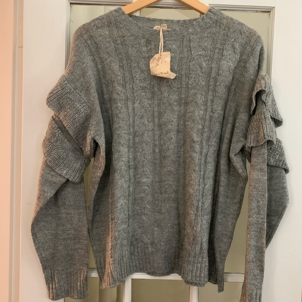 NWT Hem & Thread sweater Size large